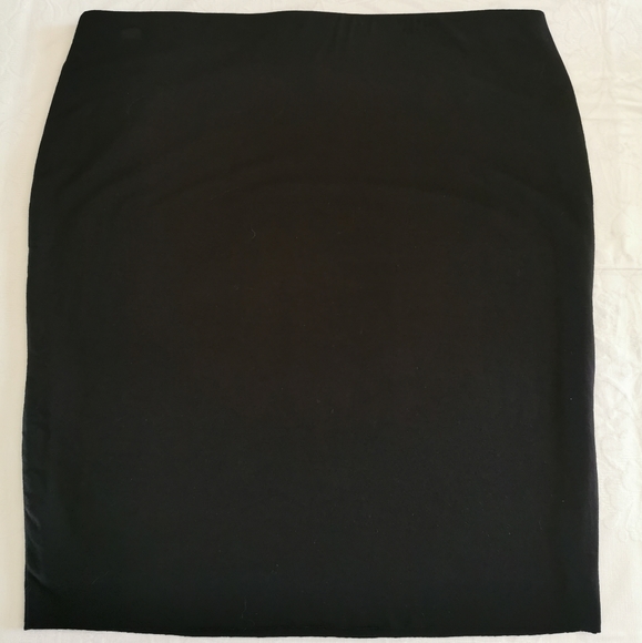 Vince Camuto Black Short Pencil Skirt Size Medium - Picture 3 of 6